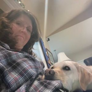Meet your Posher, Angie